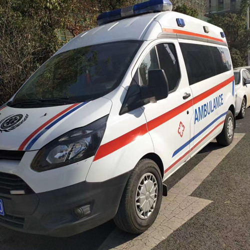 清城品质救护车出租,为您的健康出行负责